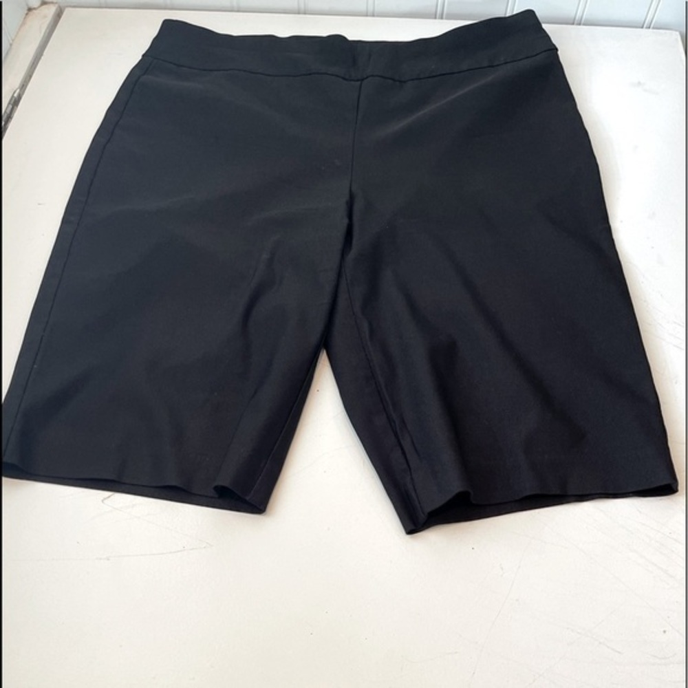CHICO’S Black Slim Shorts.